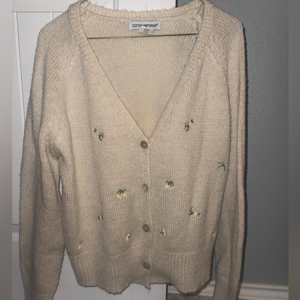 Cotton Emporium embroidery sweater top large